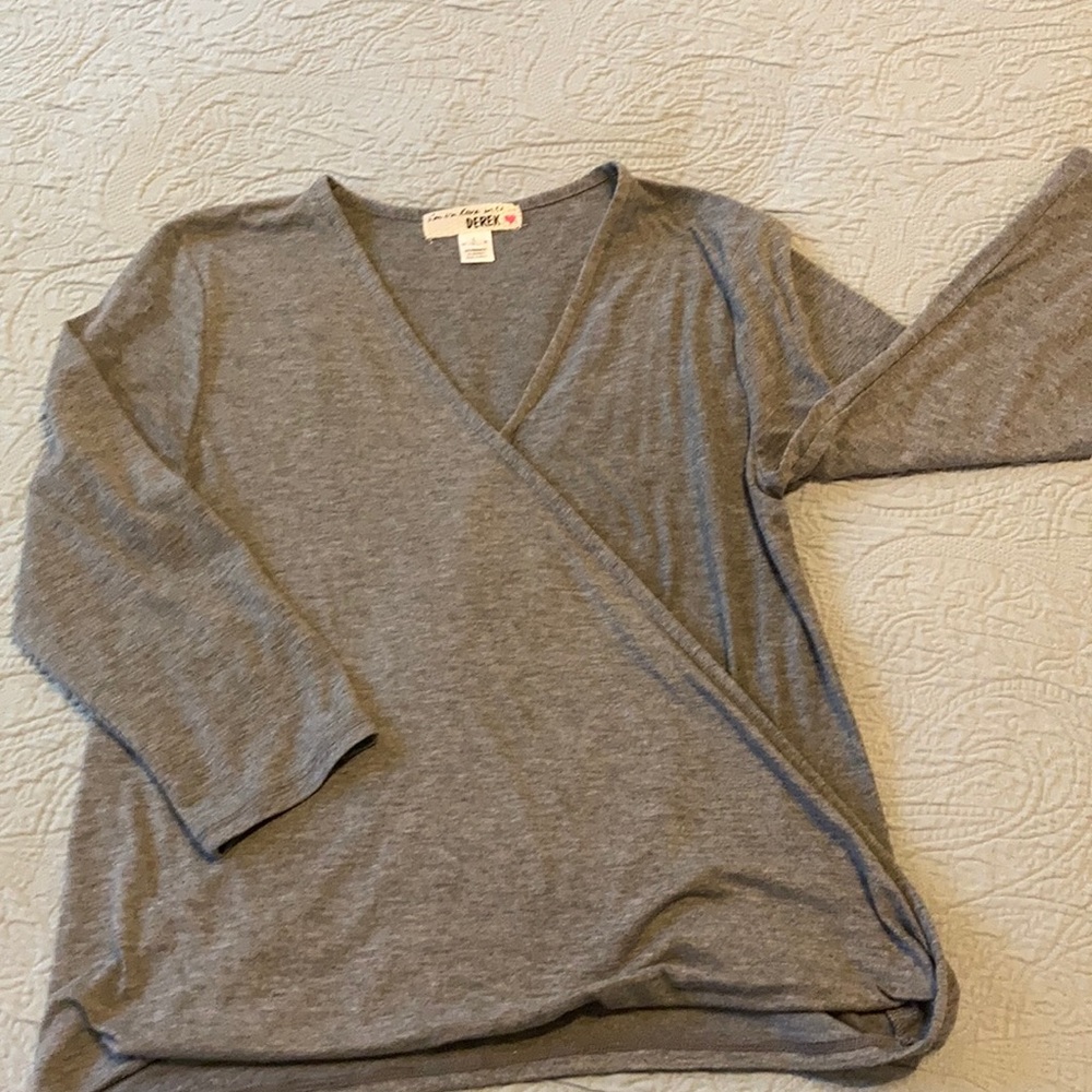 Heather gray crossover top